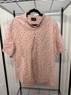 Jachs Men's Pink Short-Sleeve Button-Down with Green Palm Print